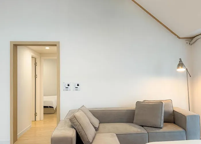 Revstay Gangnam Nonhyeon アパート ソウル特別市