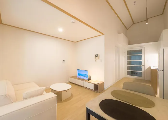 Revstay Gangnam Nonhyeon ソウル特別市