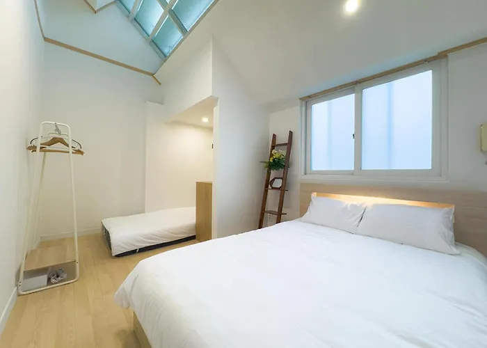 Revstay Gangnam Nonhyeon ソウル特別市