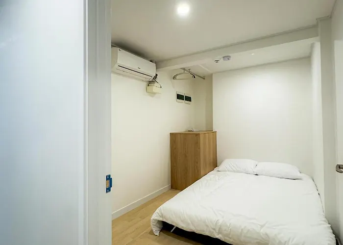 Revstay Gangnam Nonhyeon アパート ソウル特別市