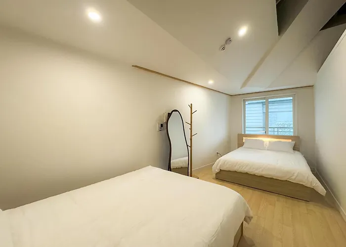 Revstay Gangnam Nonhyeon